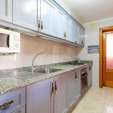 Apartment Spacious With Sea View In 75 M² Pool